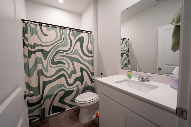 Building Photo - Coming Available!