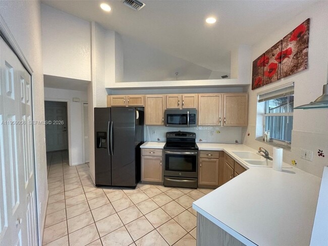 Building Photo - 2710 Augusta Dr