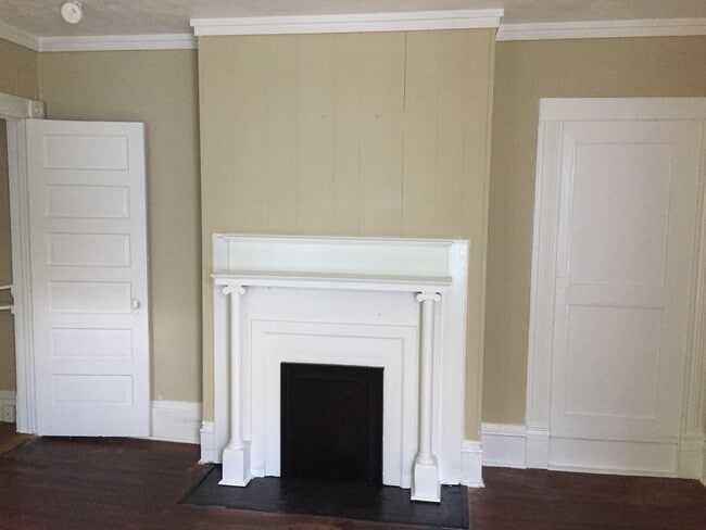 Building Photo - **ON HOLD**Midtown Columbus, GA 3 or 4 Bedroom / 2 Bathroom Home for Rent***