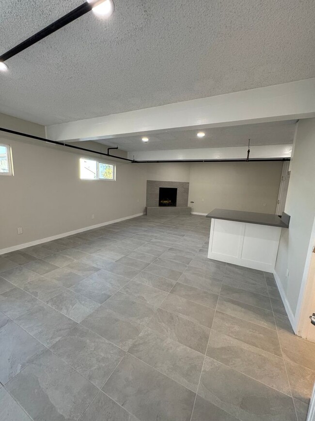 Building Photo - Newly Renovated 1bedroom in Harbor City - ...