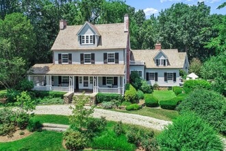 Building Photo - 203 Riverside Ave