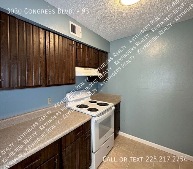 Building Photo - 3030 Congress Blvd
