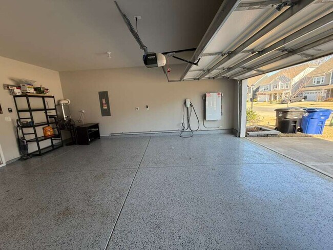 Building Photo - 128 Reids Cv Dr