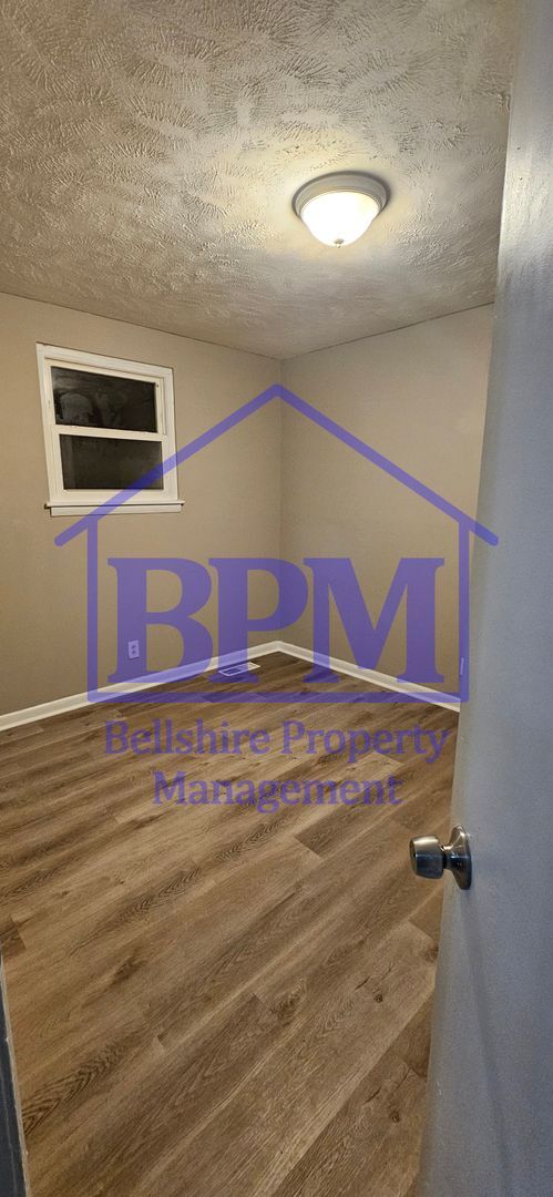 Building Photo - Affordable 2 Bed, 1 Bath Duplex in Madison...