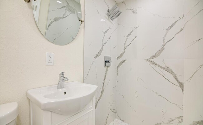 Building Photo - 3105 18th St