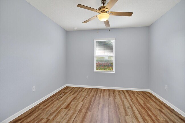 Building Photo - 280 Falls Church St SW