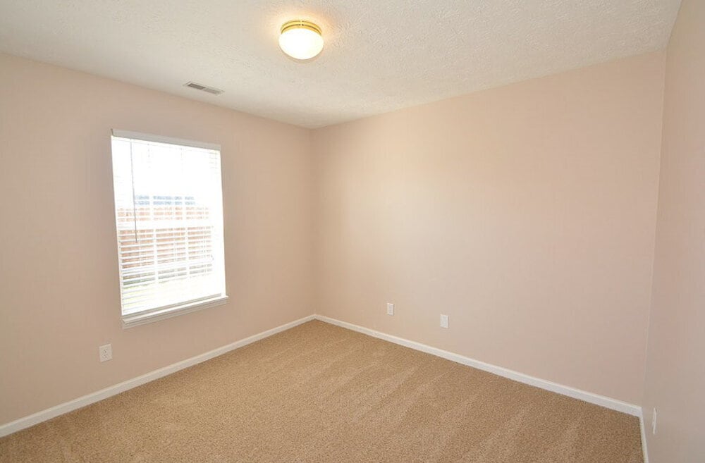 Building Photo - 4036 Magnolia Dr