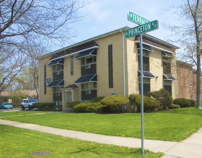 Primary Photo - 333 N Princeton Ave