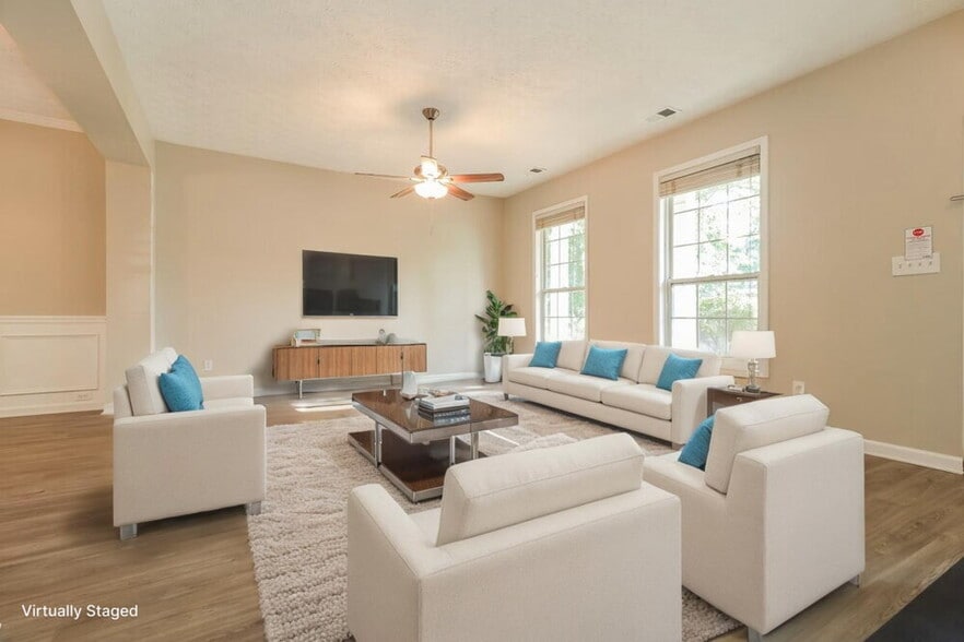 Building Photo - 108 Ancient Oaks Way