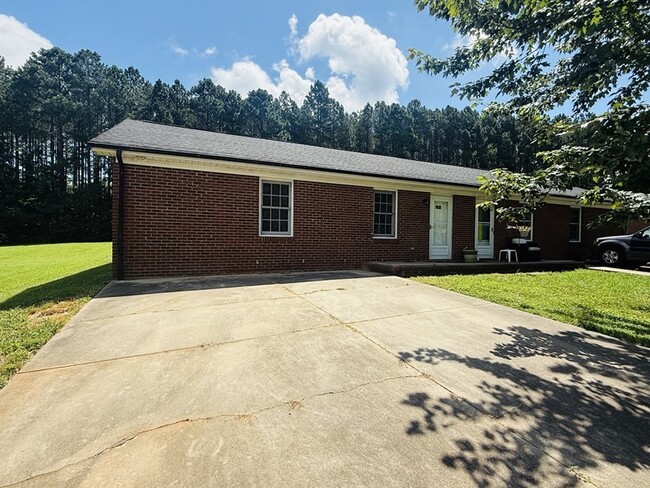Primary Photo - Desirable duplex in Denver