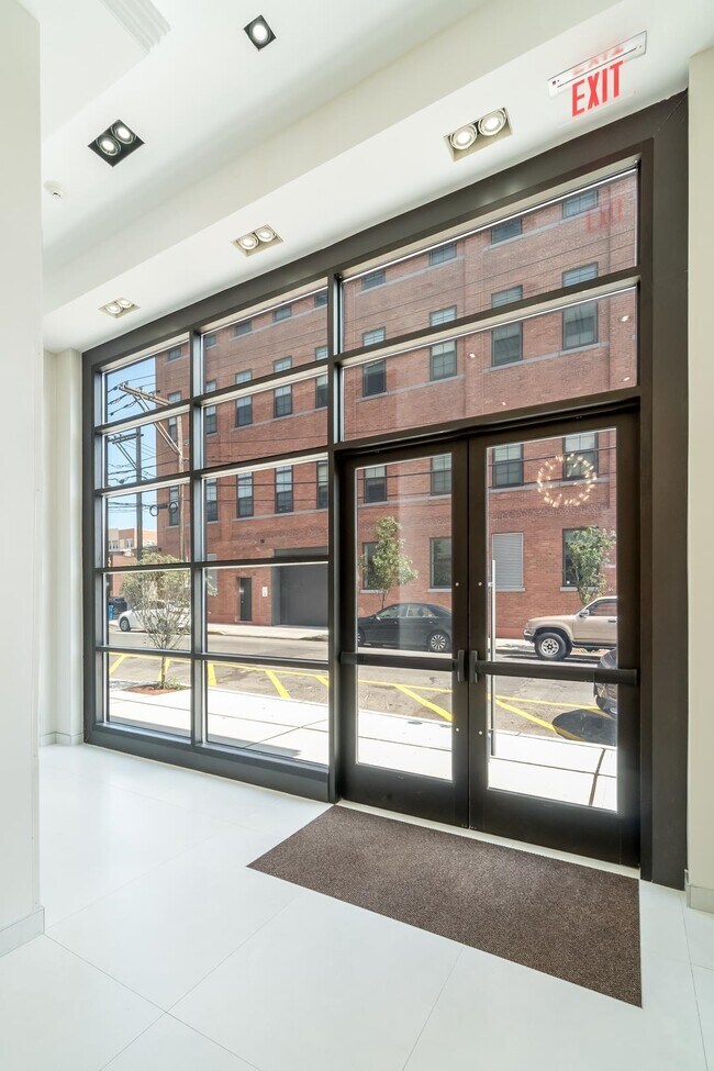 Building Photo - 6122 Hudson Ave