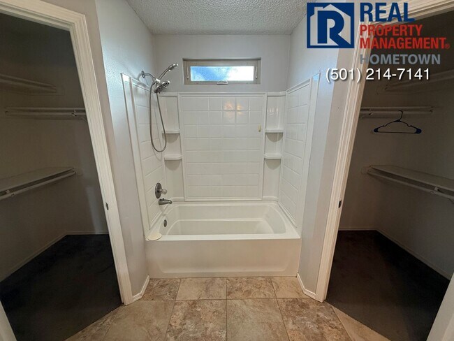 Building Photo - 2503 S 1st St