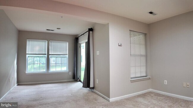 Building Photo - 9963 Fragrant Lilies Way