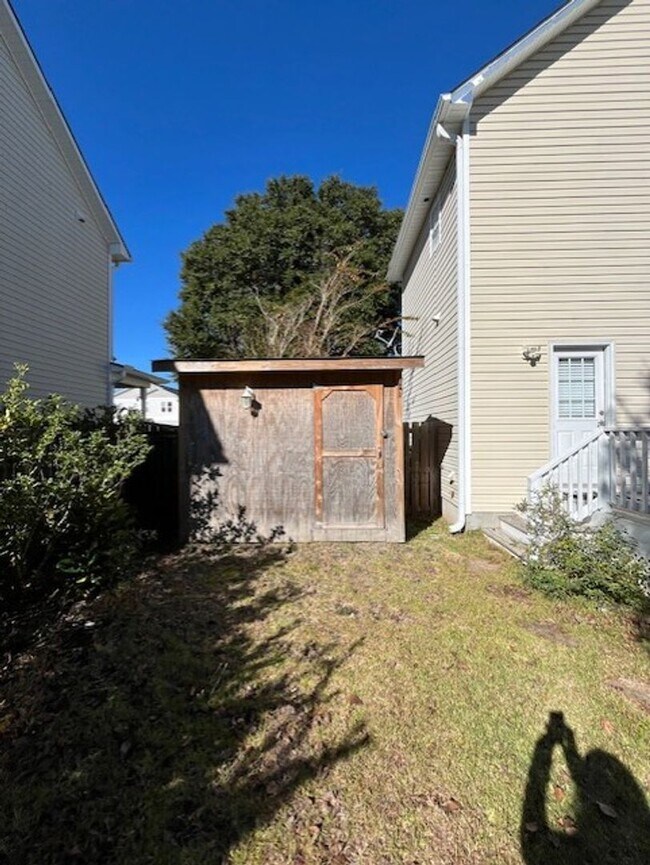 Building Photo - Lovely Home in the Love Grove subdivision!