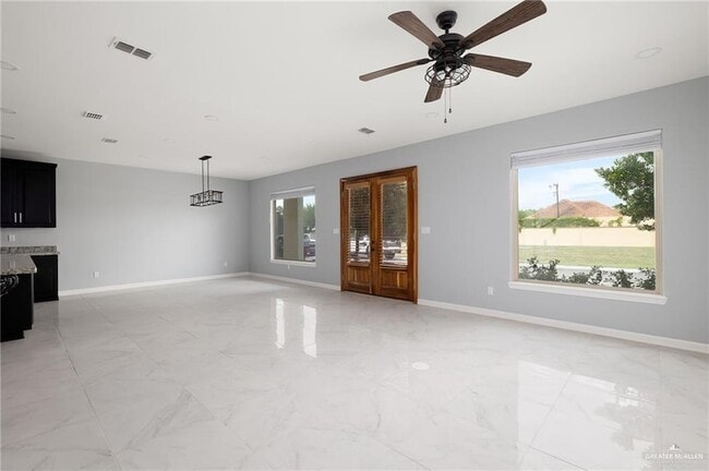 Building Photo - 5307 N Crown Point