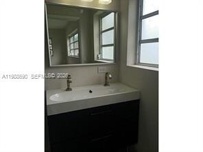 Building Photo - 740 NE 179 Te