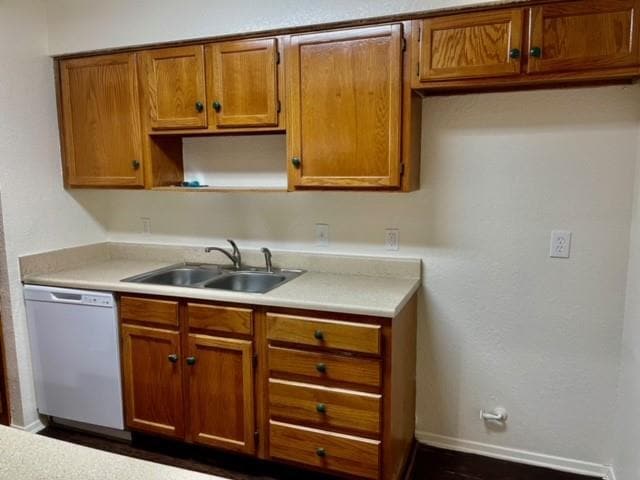 Building Photo - 6451 Woodbeach Dr