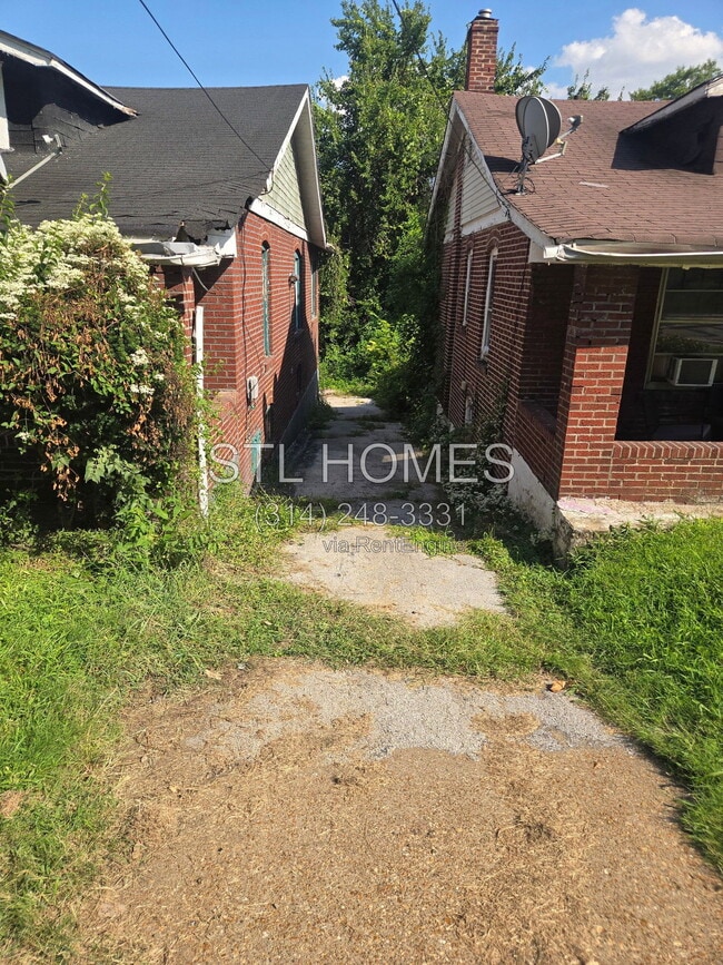 Building Photo - 3422 Lucas and Hunt Rd