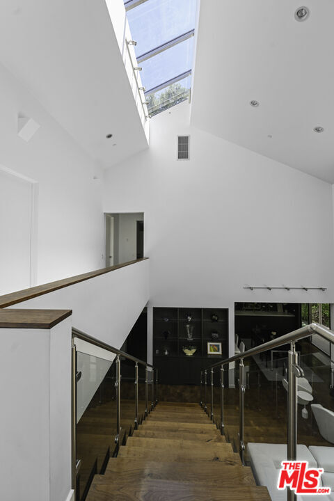 Building Photo - 1500 Rustic Ln