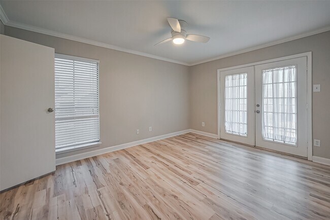 Building Photo - 18519 Egret Bay Blvd