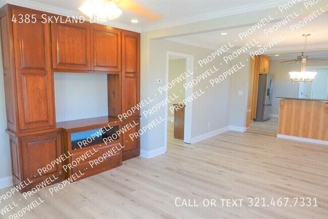Building Photo - 4385 Skyland Dr
