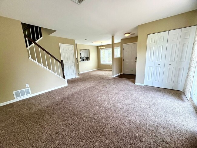 Building Photo - 2 Bedroom 2.5 Bathroom in Hummelstown!