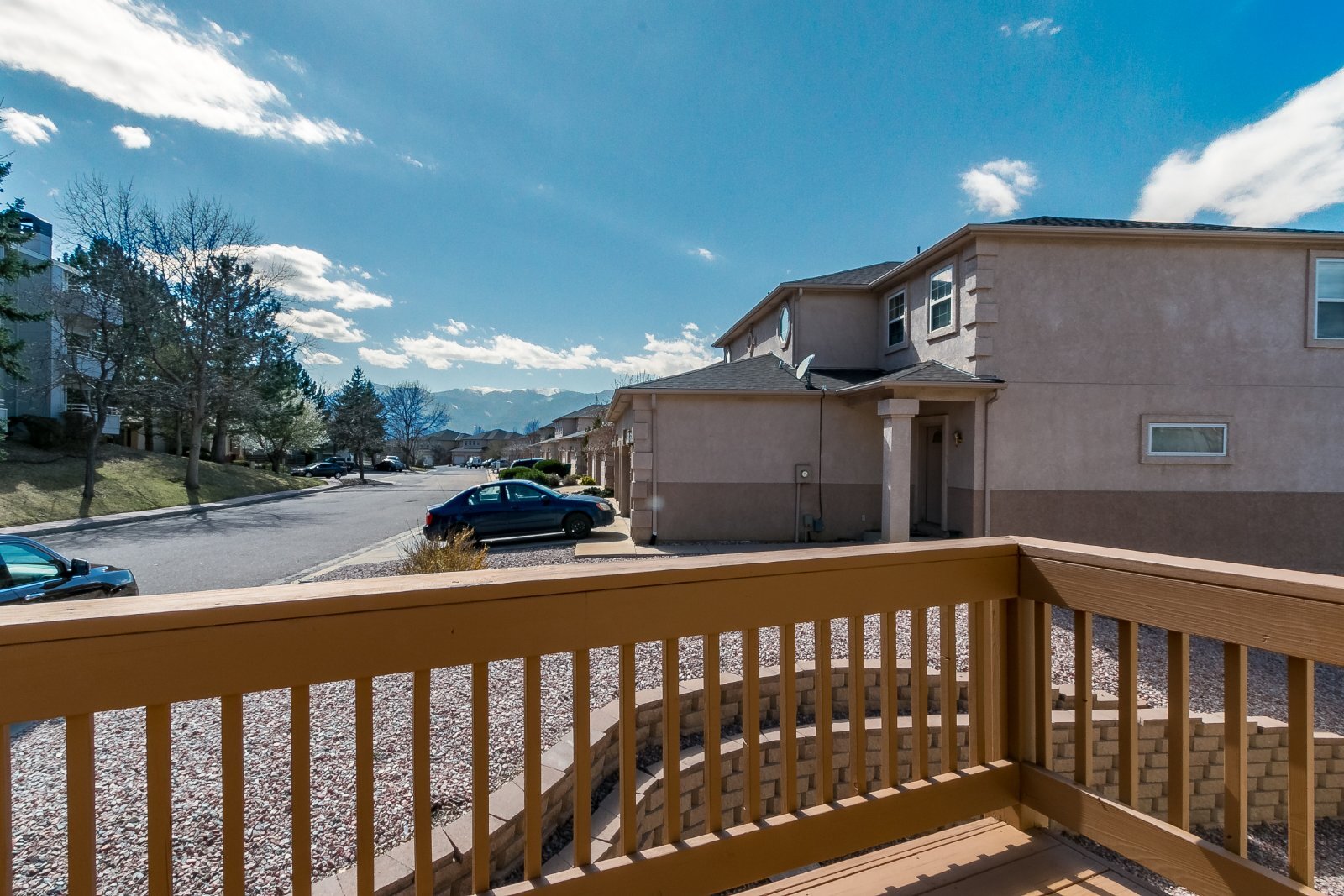 Building Photo - Modern Comfort and Low-Maintenance Living ...