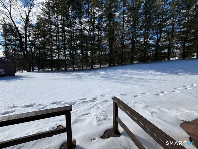 Building Photo - 7 Homestead Ln