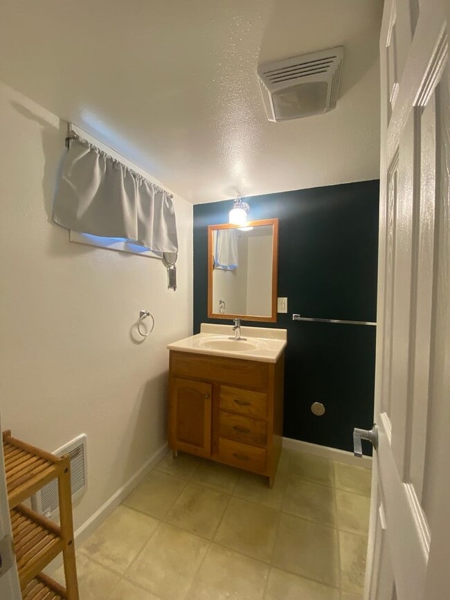 Building Photo - Perry District Gem – Move-In Ready 3 plus Bed / 2 Bath Brick Home with Finished Basement & 2-Car ...