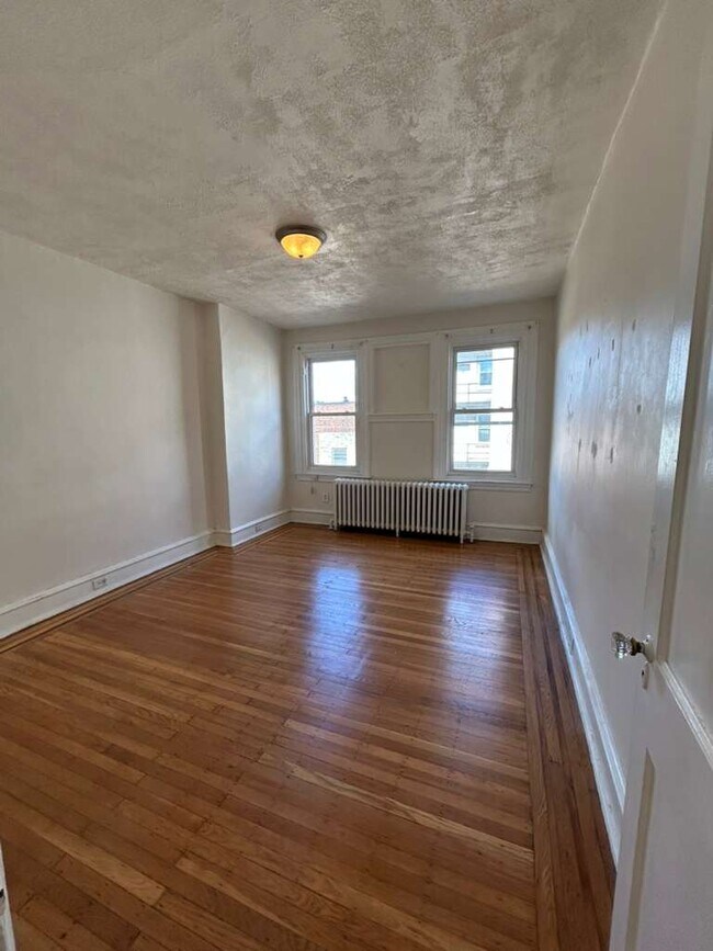 Building Photo - 4747 Sansom St