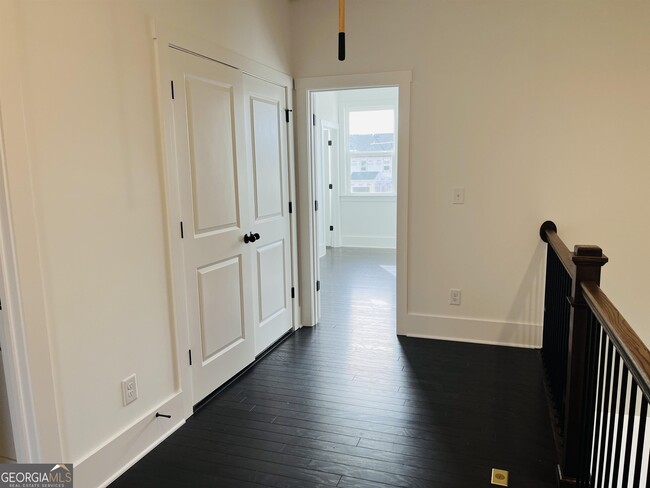 Building Photo - 1568 Driggs Dr NW