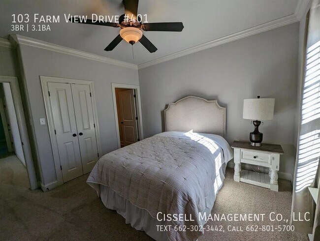 Building Photo - 103 Farm View Drive #401