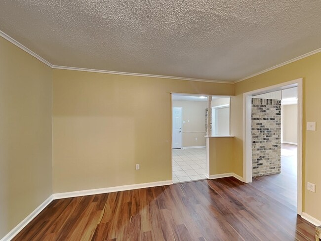 Building Photo - 5010 Penwood Cove