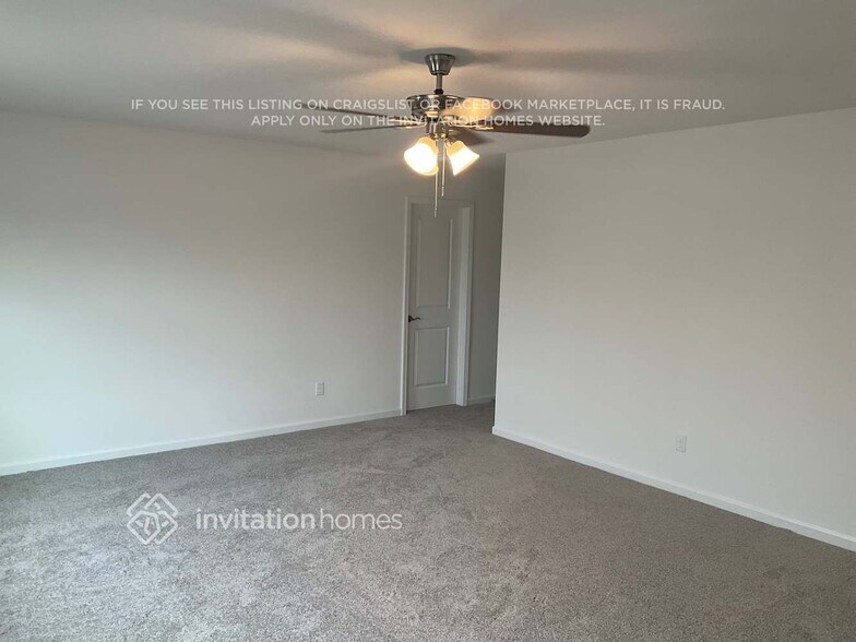 Building Photo - 3800 Lantern Ln
