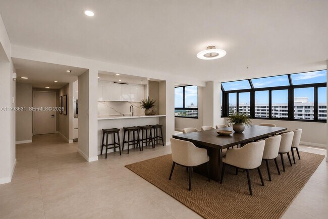 Building Photo - 251 Crandon Blvd