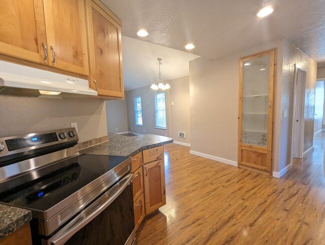 Building Photo - 4-Bedroom, 2-Bath Home In The Amazon Area ...