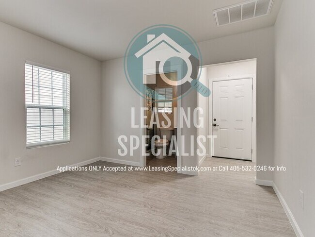 Building Photo - Norman 3 Bed 2 Bath New Custom Build Available for Immediate Move!!