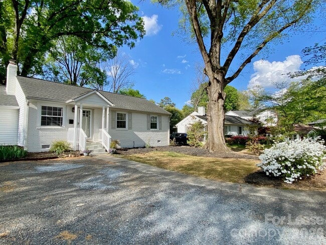 Building Photo - 1417 Cortland Rd W