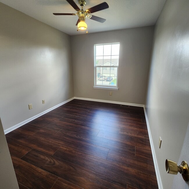 Building Photo - 1527 Flint Lock Ln