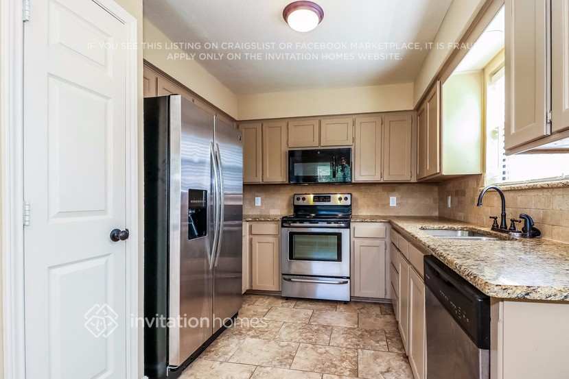 Building Photo - 7533 Clover Ln
