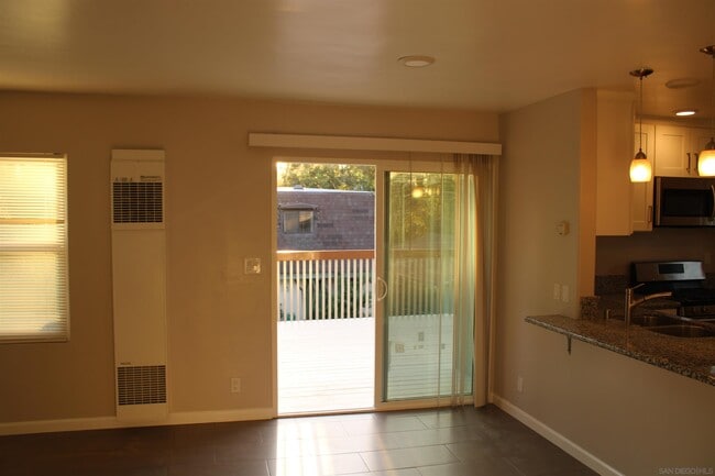 Building Photo - 2310 Sumac Dr