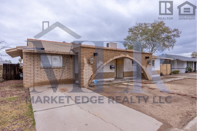 Building Photo - 5Bed/2Bath Home at 35th Ave/Cactus! $1799 ...