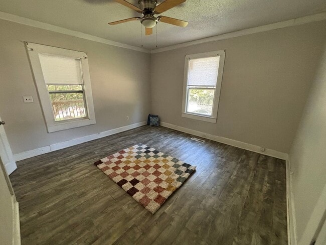 Building Photo - 278 Dixon Cir