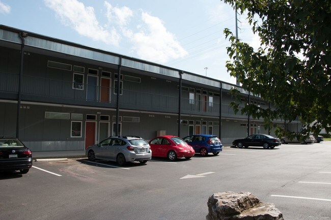 Building Photo - 5106 Delaware Ave