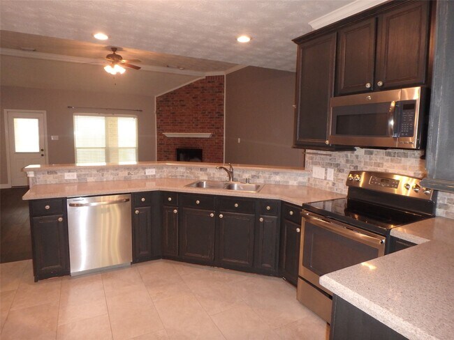 Building Photo - 3804 Mystic Cir