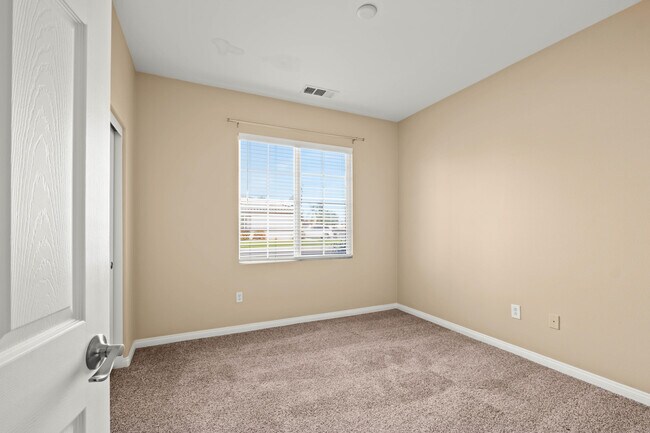 Building Photo - 82013 Cochran Dr