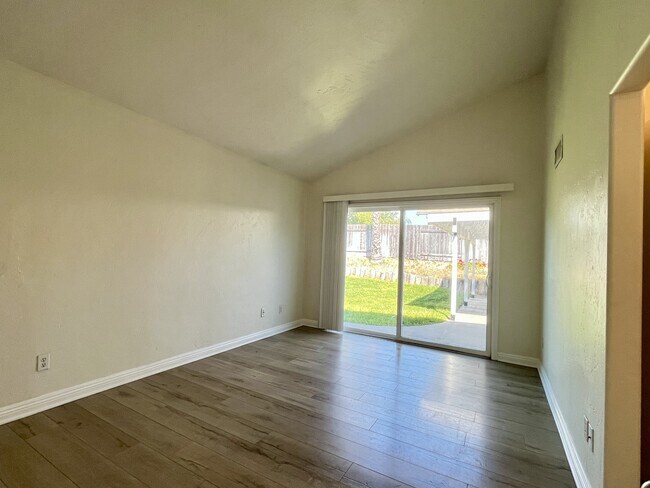 Building Photo - 5436 Mantua Ct