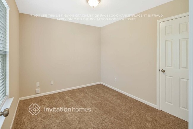 Building Photo - 236 Pangle Dr