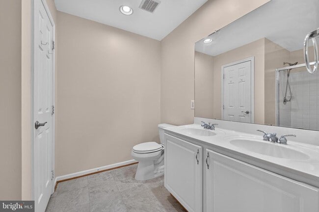Building Photo - 5902 Ians Way