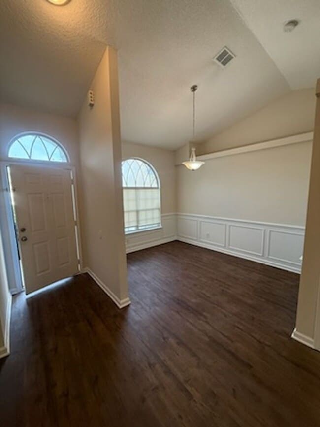 Building Photo - 3 bed/2 bath in Middleburg, FL